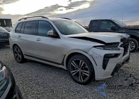 2023 BMW X7 xDrive40I из США, поврежденный, VIN 5UX23EM01P9P32889